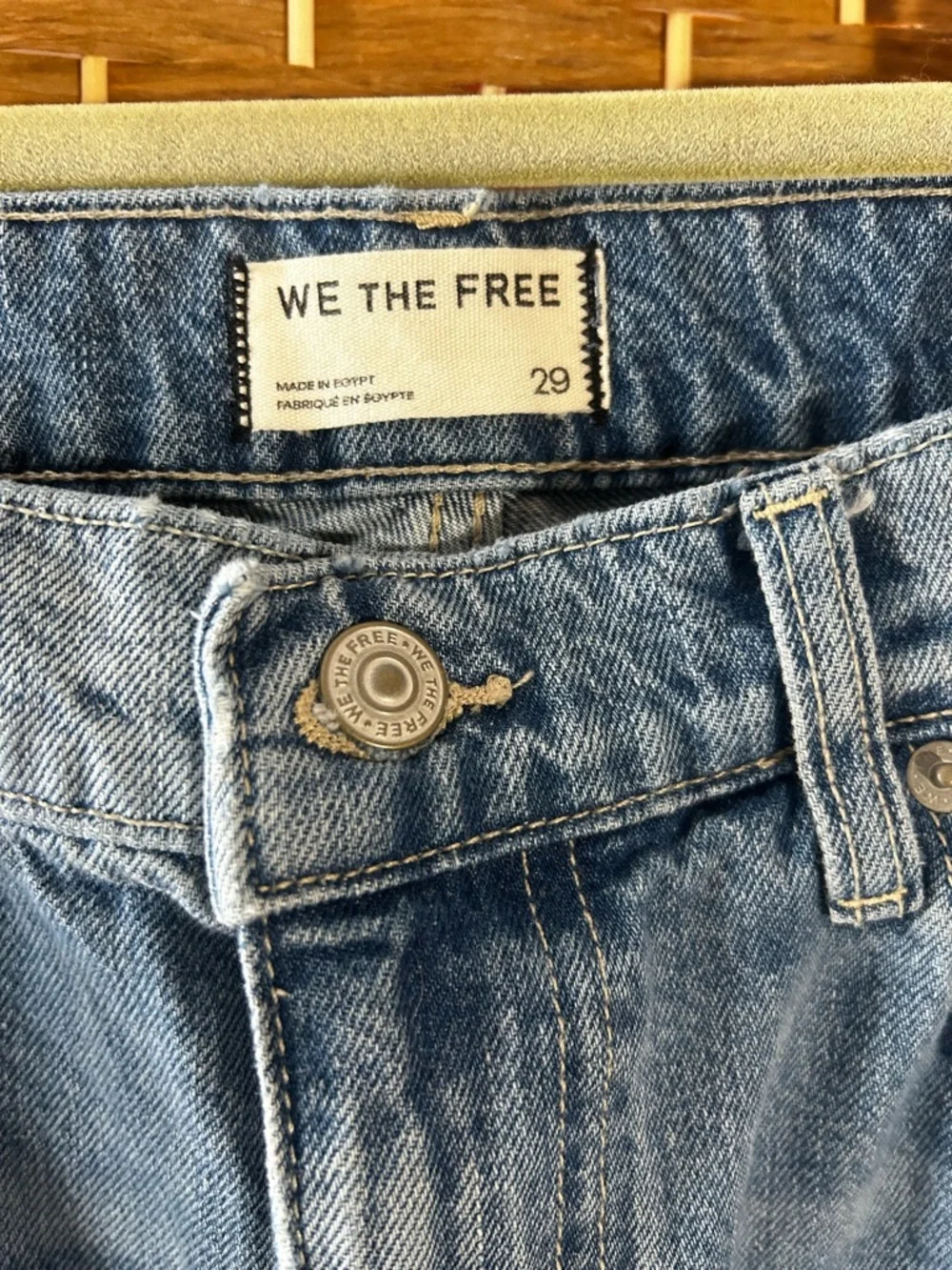 We The Free Free People Jeans 29 Flare Raw Hem Medium Wash Boho Denim